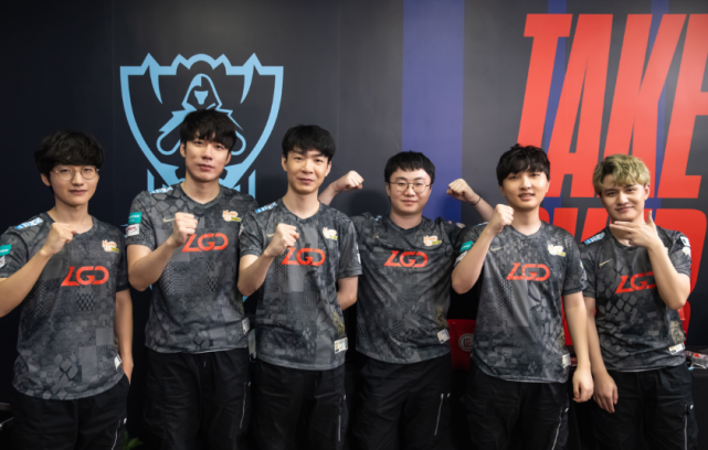 了这一劣势 了这一劣势